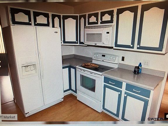 4th image of 1018 N Road 11