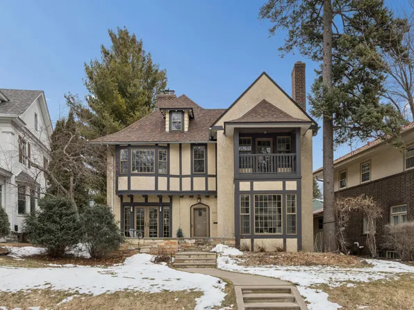 2205 Kenwood Pkwy, Minneapolis, MN 55405