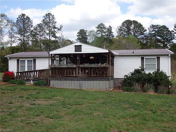 2nd image of 492 Mount Shepherd Rd
