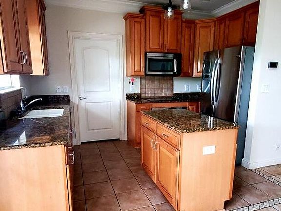 3rd image of 22 Ventana Pkwy #22