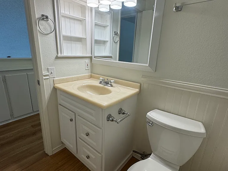 12340 Daisy Ct — Photo 23