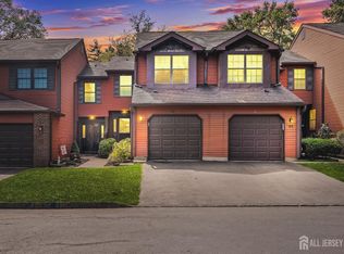 59 Bayberry Dr, Somerset, NJ 08873