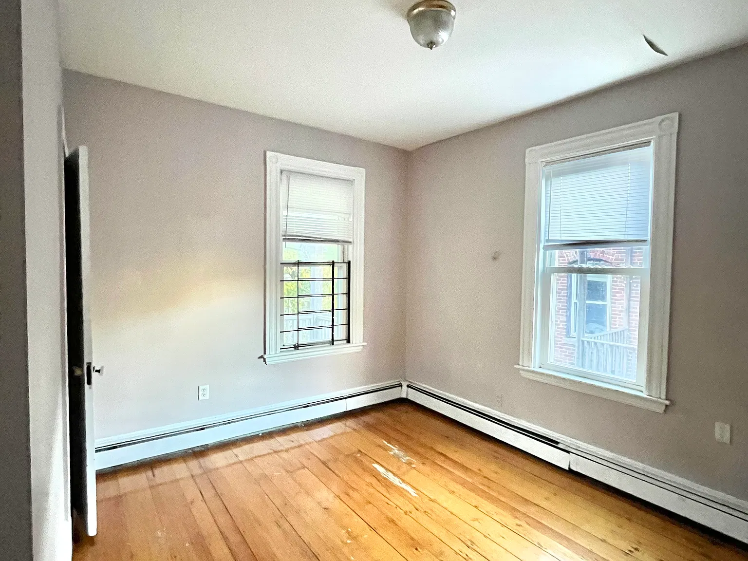 803 Parker St — Photo 4
