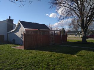 2324 Grand Island Ave, Grand Island, NE 68803