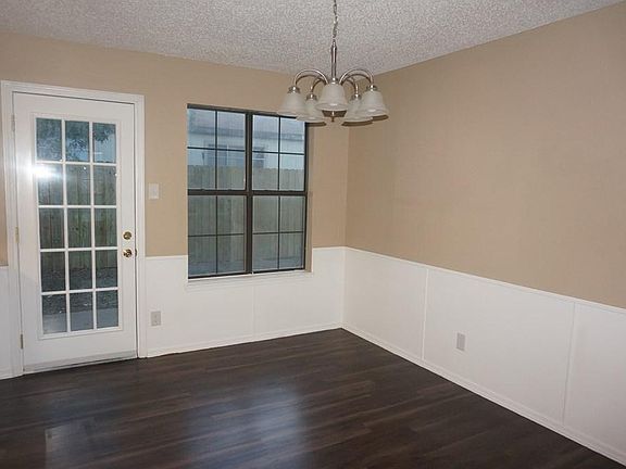 4th image of 3606 Juanita Ave