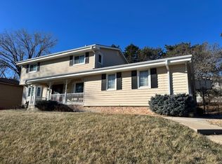 1304 S 126th St, Omaha, NE 68144