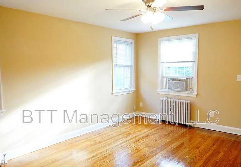 8107 Greenwood Ave #2 — Photo 1