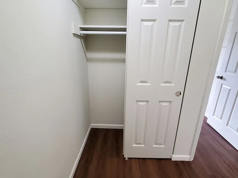 Nakoma Heights Apartment Homes — Photo 13