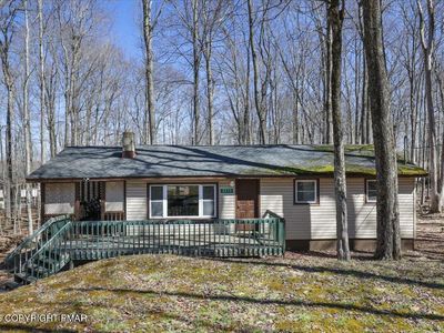 2373 Locust Ridge Rd, Pocono Lake, PA, 18347