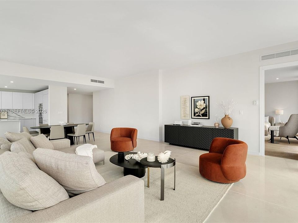1st image of 527 Orton Ave #902