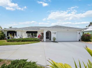 965 E Gondola Dr, Venice, FL 34293