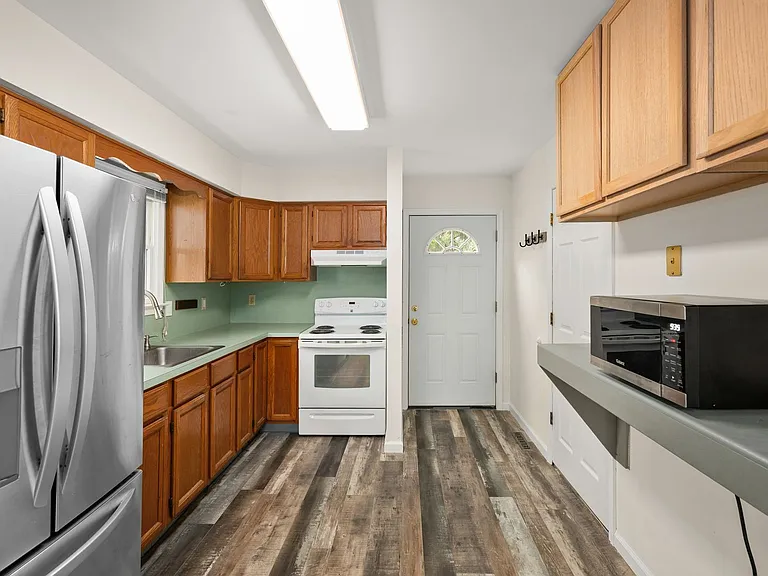 414 S Washington St — Photo 7