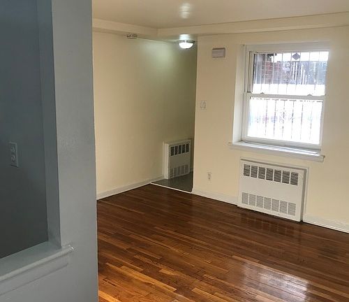 2nd image of 719 E 78th St #1