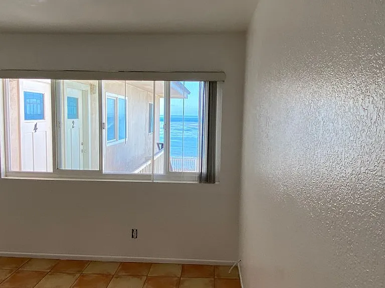 6653 Del Playa Dr — Photo 33