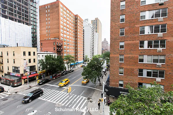 Sold by Schulman Realty LLC | media 12