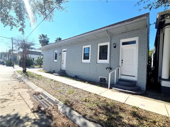 2102 Josephine St, New Orleans, LA 70113