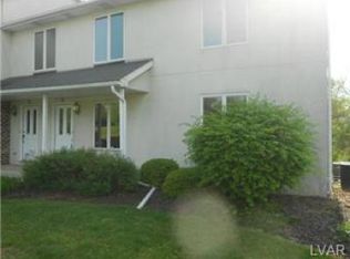 9 Chestnut Commons Ct, Easton, PA 18040