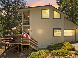 20785 Buttercup Cir, Groveland, CA 95321