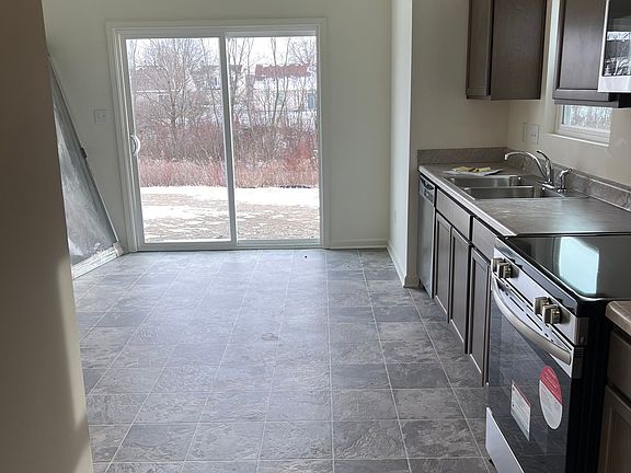 3rd image of 10903 Penwell Way