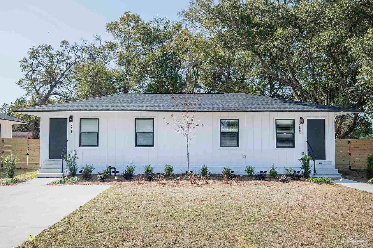 2 bed, 552 sqft, $1,600 — Photo 1