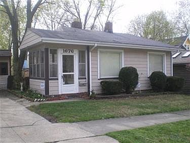 1st image of 1676 Colonial Dr