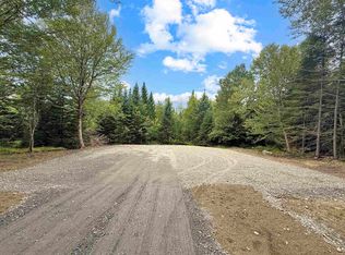 8 Ivan Dr, Pittsburg, NH 03592