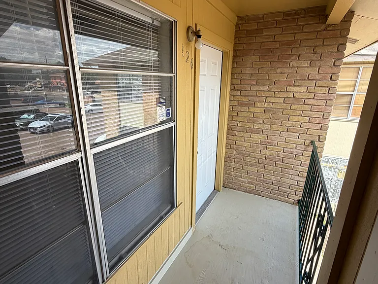 5302 Springfield Ave #224 — Photo 12