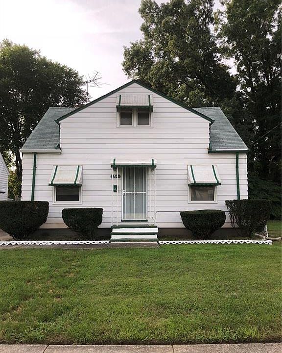 1st image of 12601 Emery Ave