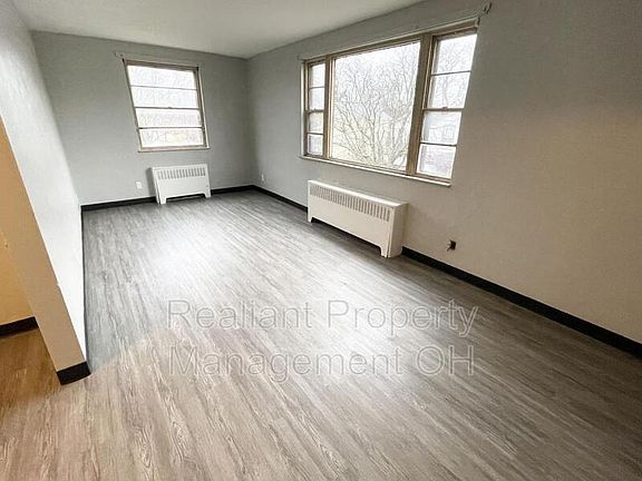 2nd image of 603 Mulberry St #10