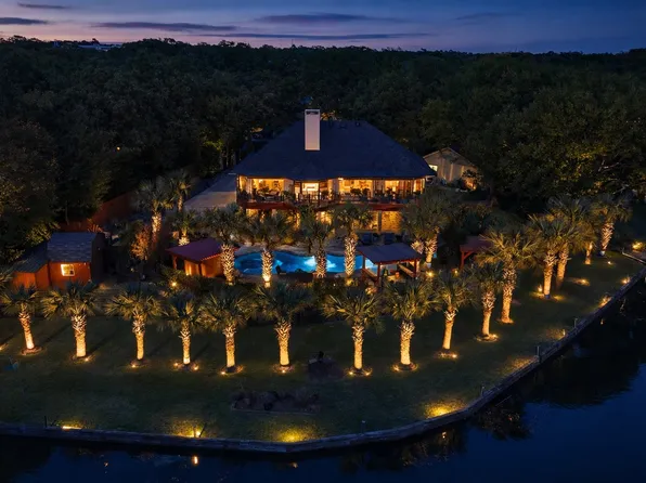 2910 Lakeshore Ct, Arlington, TX 76013