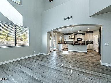 4th image of 5018 S Stonecreek Blvd