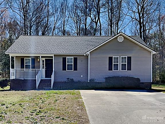 2nd image of 1453 Smokey Mountain Dr