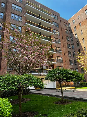 Sold by Compass | media 8