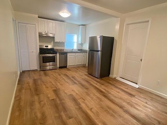 4th image of 4407 Kirkham St APT 3