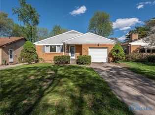 5912 E Heights Dr, Toledo, OH 43613