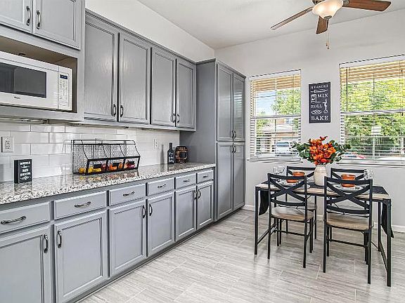 3rd image of 4211 Cherry Blossom Ln