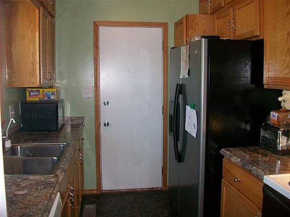 3rd image of 24804 Eva Ave