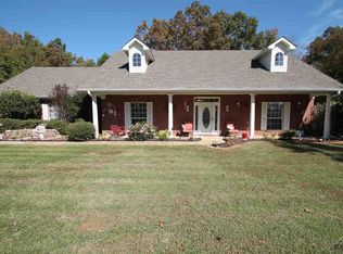 136 Oakview Dr, Texarkana, TX 75501