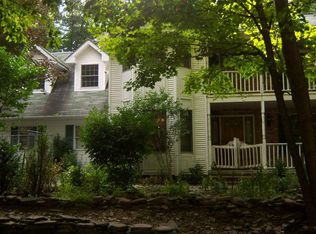 515 Woodland Dr, Moscow, PA 18444