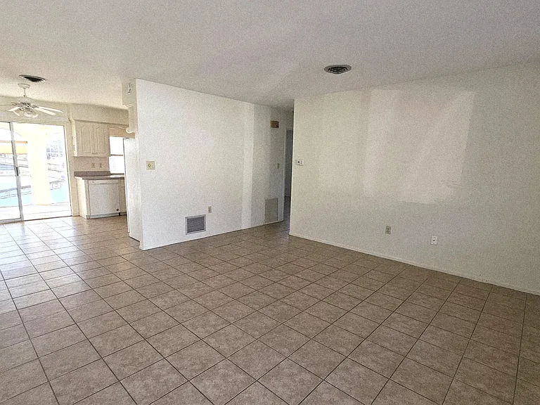 1401 S McCall Rd #301A — Photo 29