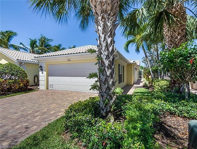 28284 Islet Trail
