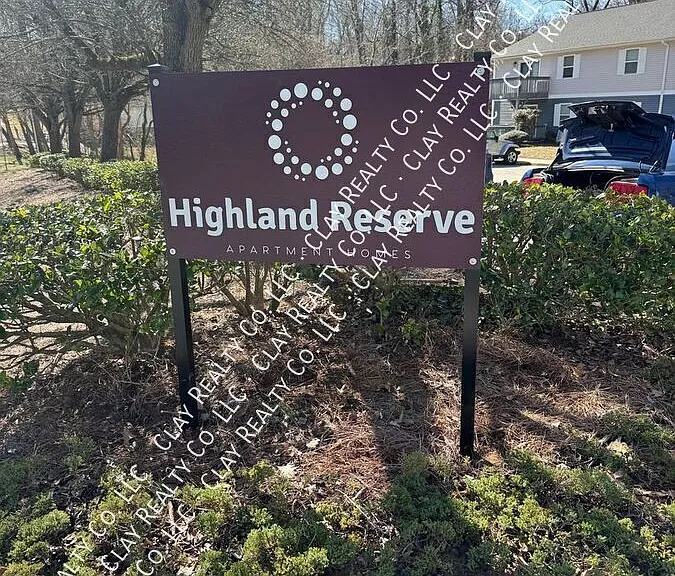 920L Highland Ave — Photo 23
