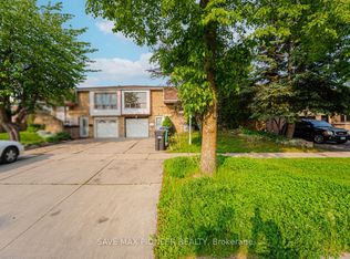 122 Centre St N, Brampton, ON L6V 2Z3