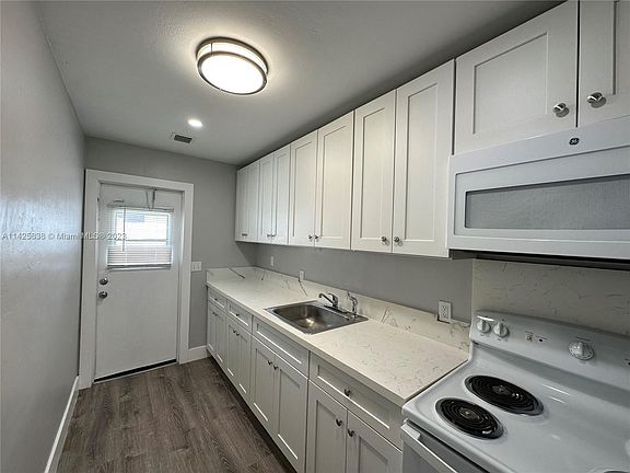5th image of 4238 Seagrape Dr APT 5B