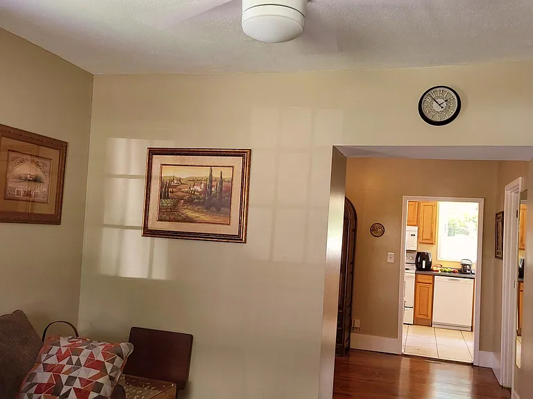 635 Mountain Ave SE — Photo 21