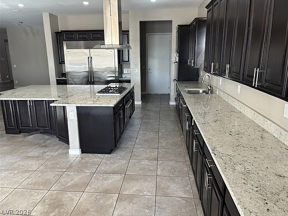 4th image of 8823 Sherborne Gate Ave