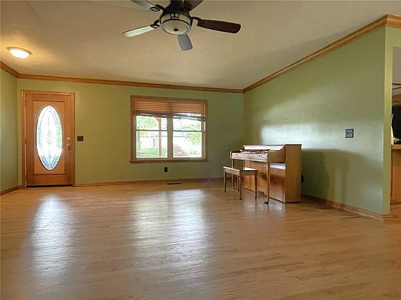 3rd image of 5725 S Berry Farm Dr