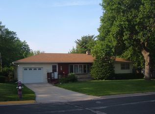 372 Hoover St, Sun Prairie, WI 53590