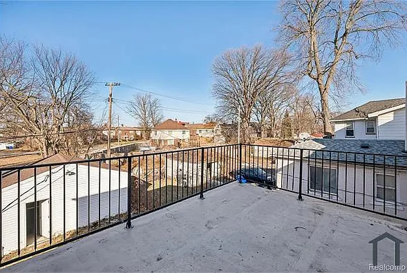 2076 Collingwood St — Photo 21