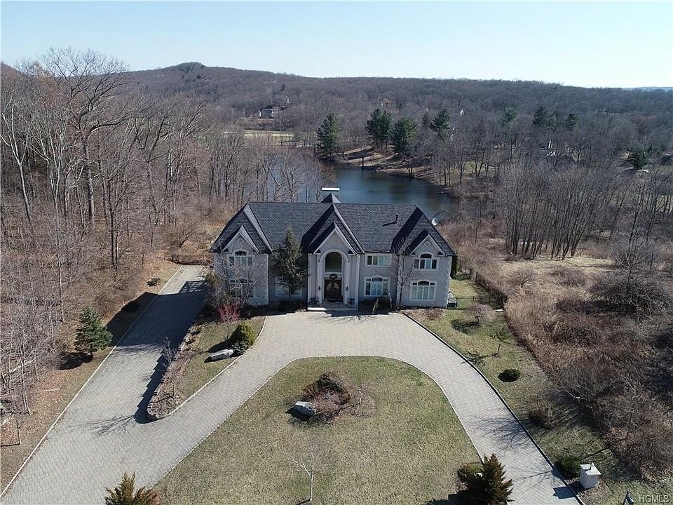 1st image of 60 Alexander Dr